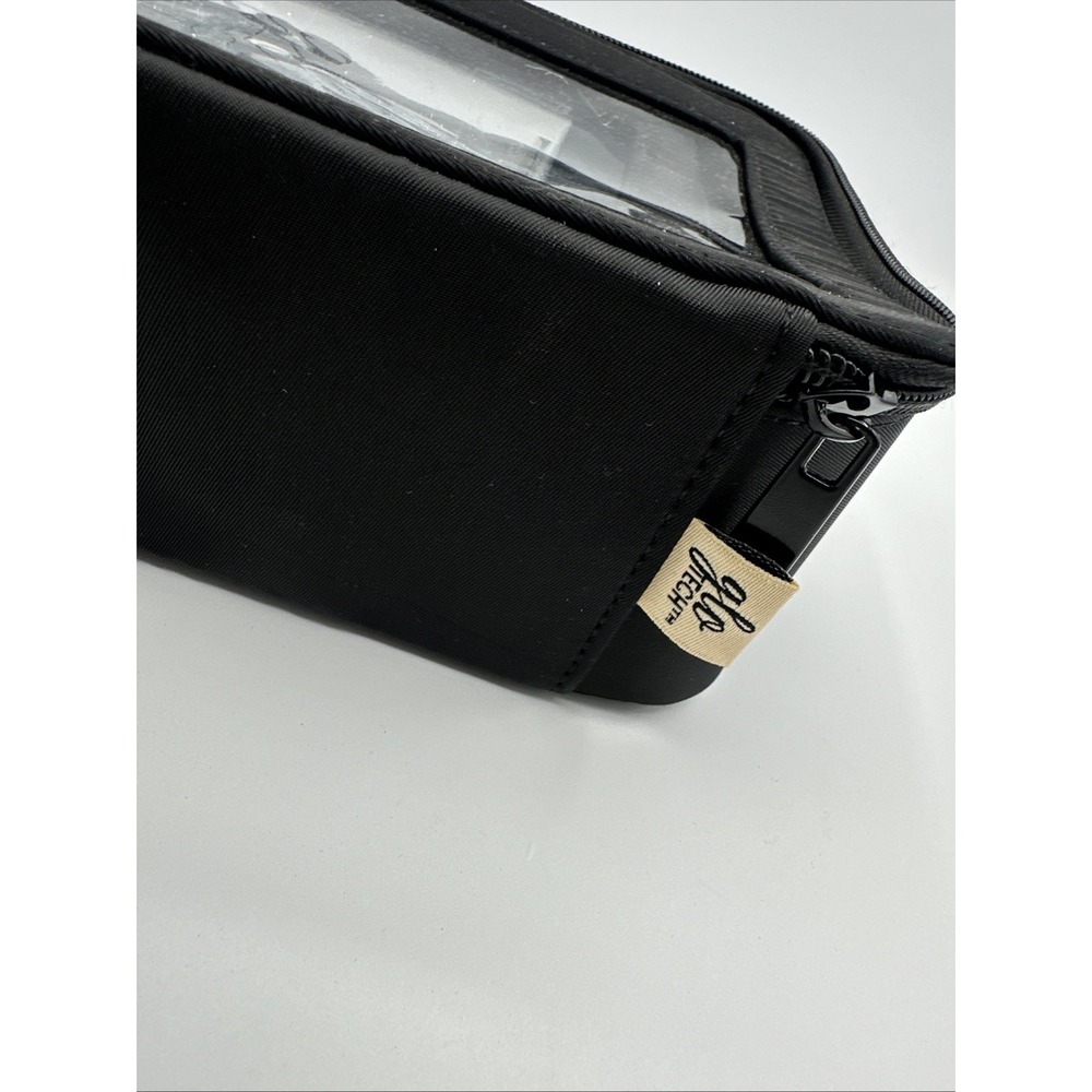 GloTech Toiletry Set, Black - Picture 3 of 4